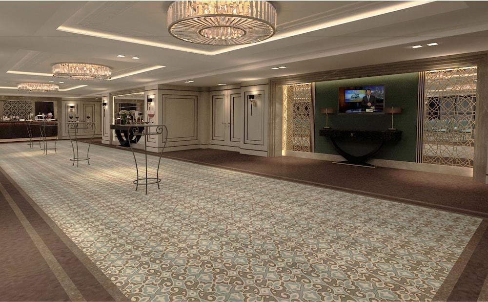 Doubletree By Hilton Elazig Hotel Exterior foto